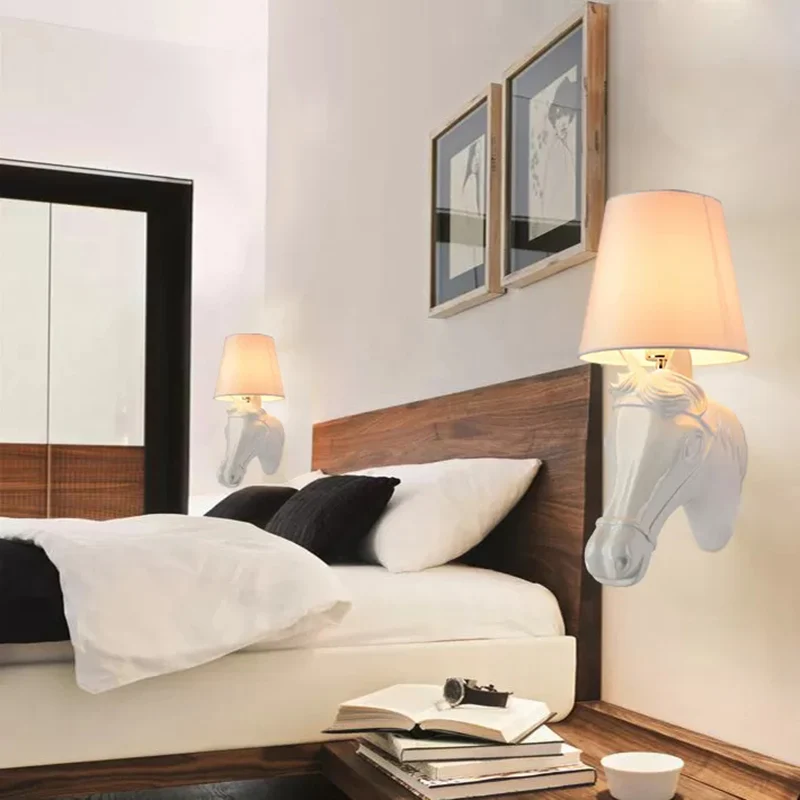 1-koppige paardenkop-wandlamp met emmerkap Rustieke harswandlamp wit voor nachtkastje Clearhalo
