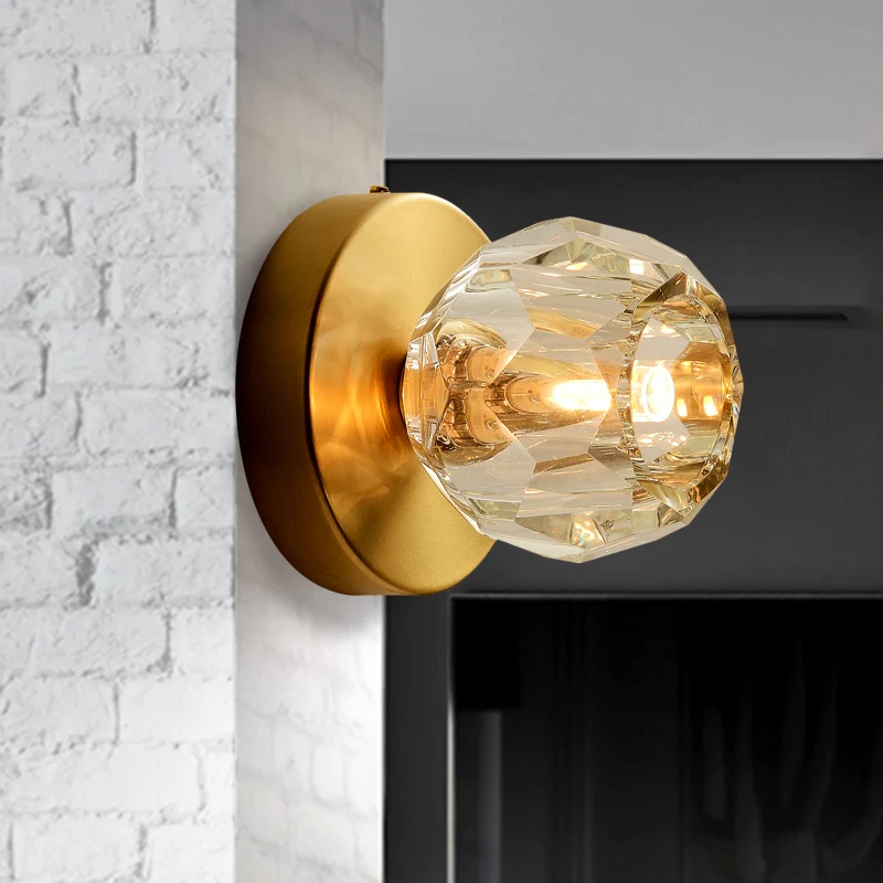 1-kops woonkamer wandlamp eigentijdse stijl gouden wandmontage lamp met gefacetteerde mondiale helderglazen kap Clearhalo