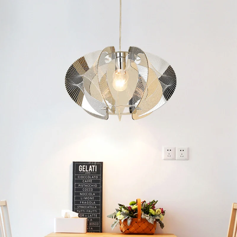 1-lamps restaurant hanglamp moderne chroom hanglamp met gebogen acryl kap Clearhalo