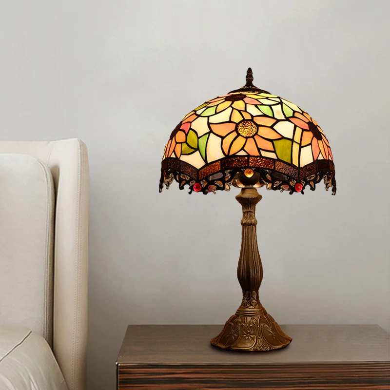 1-lichts geschulpte nachtlamp barok brons gekleurd kunstglas nachtkastje met bloemenmotief voor slaapkamer Clearhalo