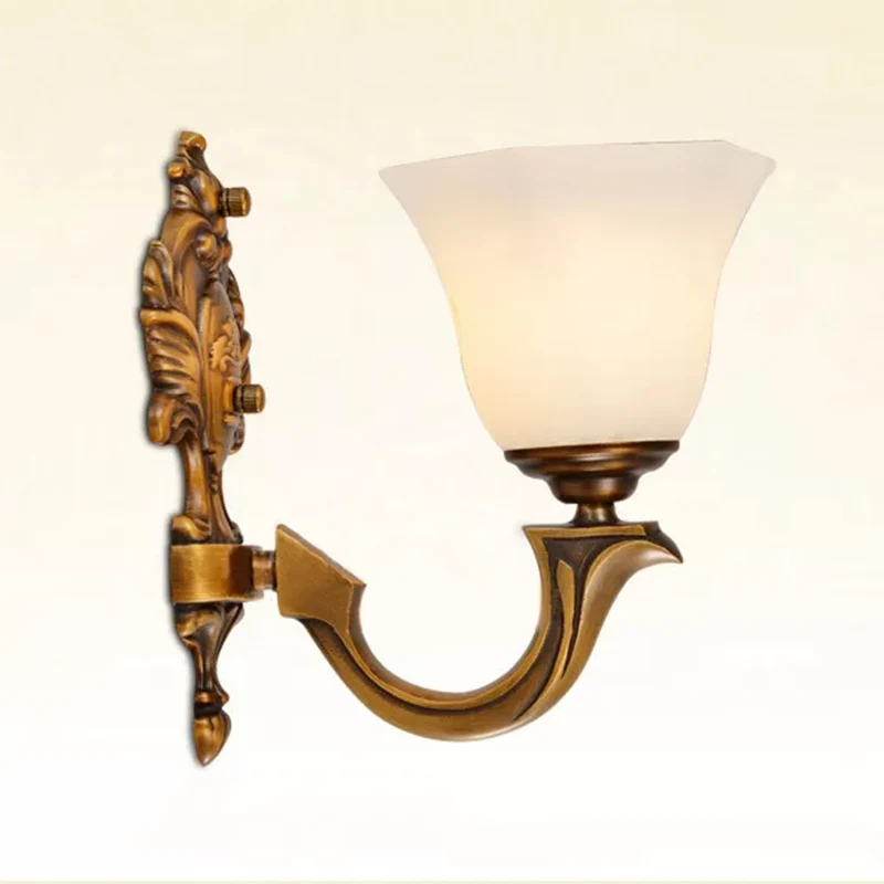 1-lichts schanslamp, rustieke slaapkamerwandlamp met zeshoekige klokvormige matglazen kap messing Clearhalo
