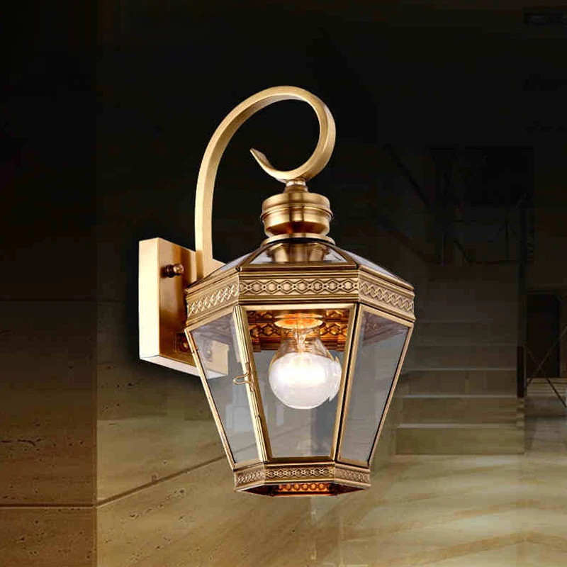 1-lichts wandverlichting Minimalistische buitenwandlamp met lantaarn van helder glas messing Clearhalo