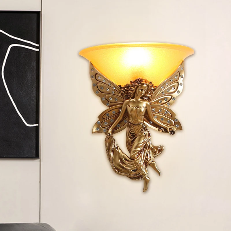 1-lichts wandverlichtingsideeën Landelijk halve schaal opaalglazen wandkandelaar wit/goud met rechts/links harsengel Clear...