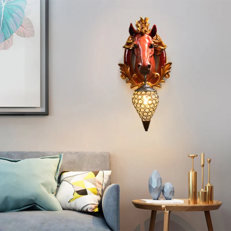 1-lichts woonkamer wandlamp vintage blaker met wit/rood paard harsdecoratie, 10"/12" breed Clearhalo