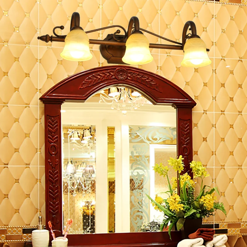 2/3/4 Lichten Bell Vanity Lamp Vintage Stijl Wit Glazen Schans Lichtpunt voor Badkamer Clearhalo