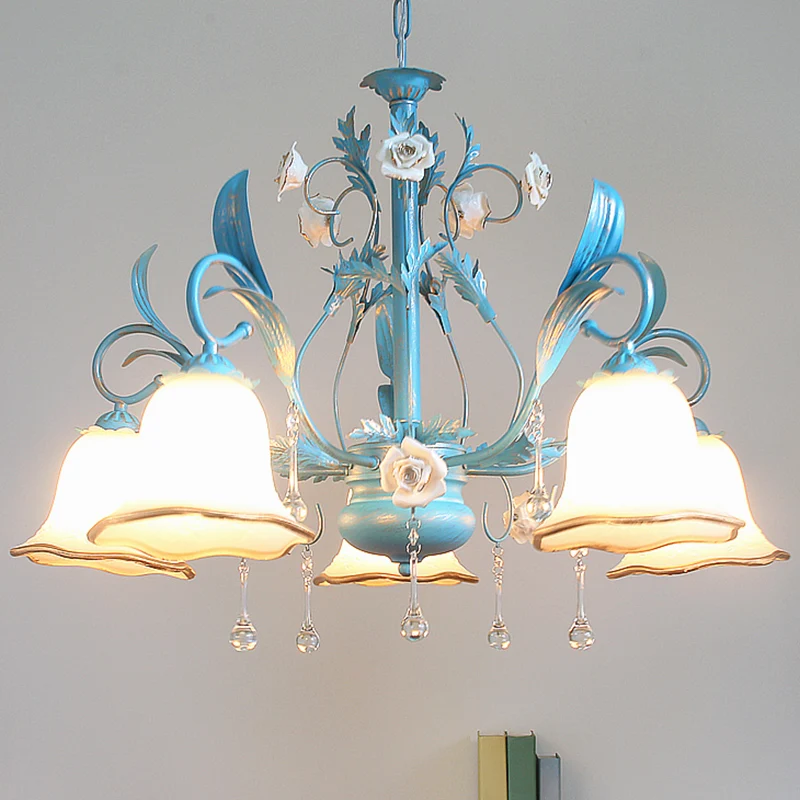 3/5/8-Bulb Up kroonluchter platteland slaapkamer hanglamp met bloem witte matglazen kap en kristallen decor blauw Clearhalo