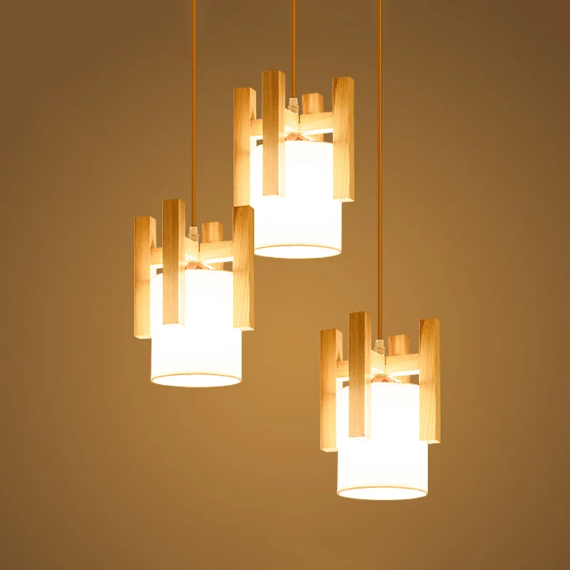 3-lichts dinette multi-licht hanglamp moderne beige plafondlamp met stoffen kolomkap en houten hekwerk Clearhalo