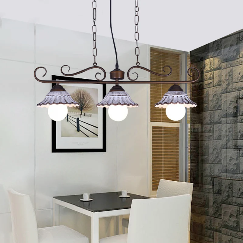 3-lichts Twisting Island-hanglamp Korea-stijl koffie Metalen hanglamp met geschulpte bel-keramiekkap Clearhalo