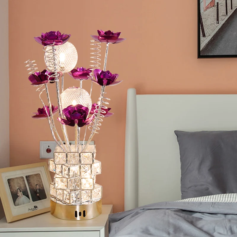 Art Decor Bloemen Tafellamp LED Aluminium Bureaulamp met Kristallen Blok Basis Paars/Rood voor Nachtkastje Clearhalo