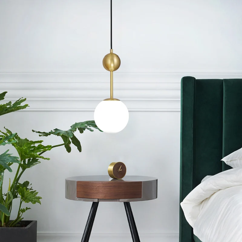 Ball Nachtkastje Hanglamp Opaline Glas 1-lichts Minimalistische hanglamp messing Clearhalo