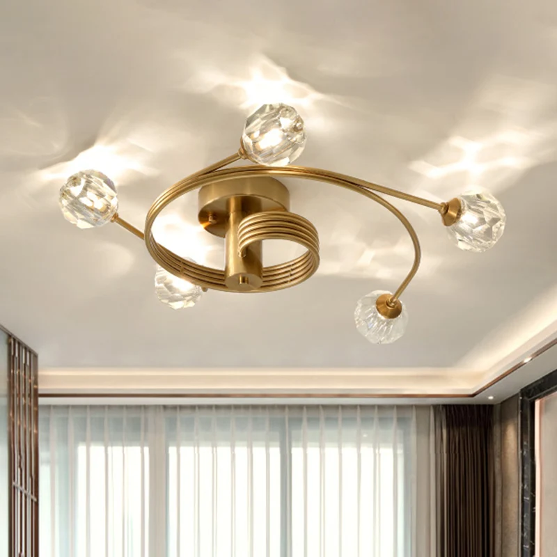 Ball semi-inbouw traditioneel geslepen kristal 5-kops goudkleurige plafondmontagelamp met gebogen metalen arm Clearhalo