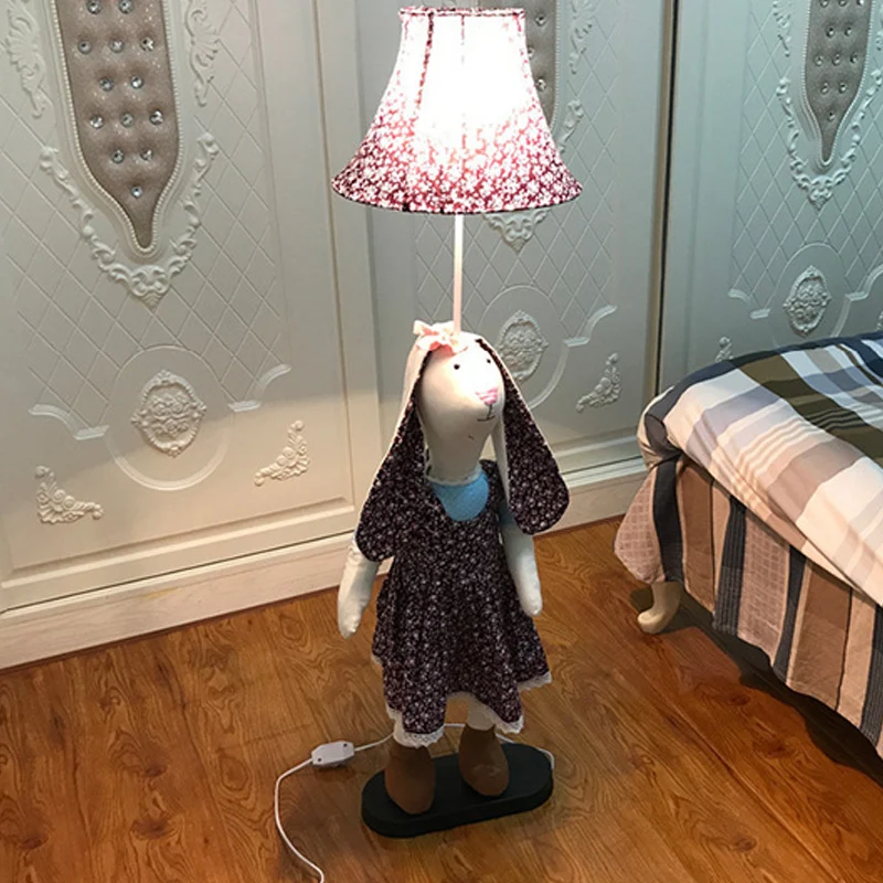 Bedrukte stof konijn staande vloerlamp cartoon stijl enkele paarse opstaande lamp met schaduw Clearhalo