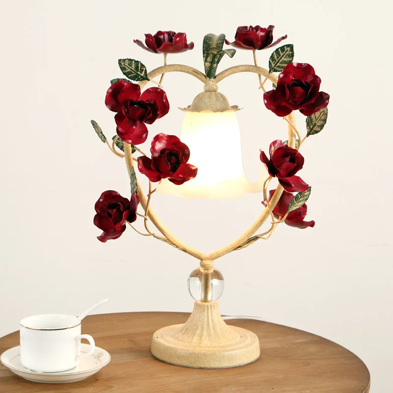 Beige/blauw nachtlampje met één kop Klassiek wit glas Bloom-leesboeklamp met hartframe en rozenontwerp Clearhalo