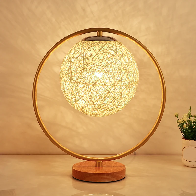 Beige/rode bol bureaulamp minimalisme enkele kop stof nachtverlichting met rond frame ontwerp Clearhalo