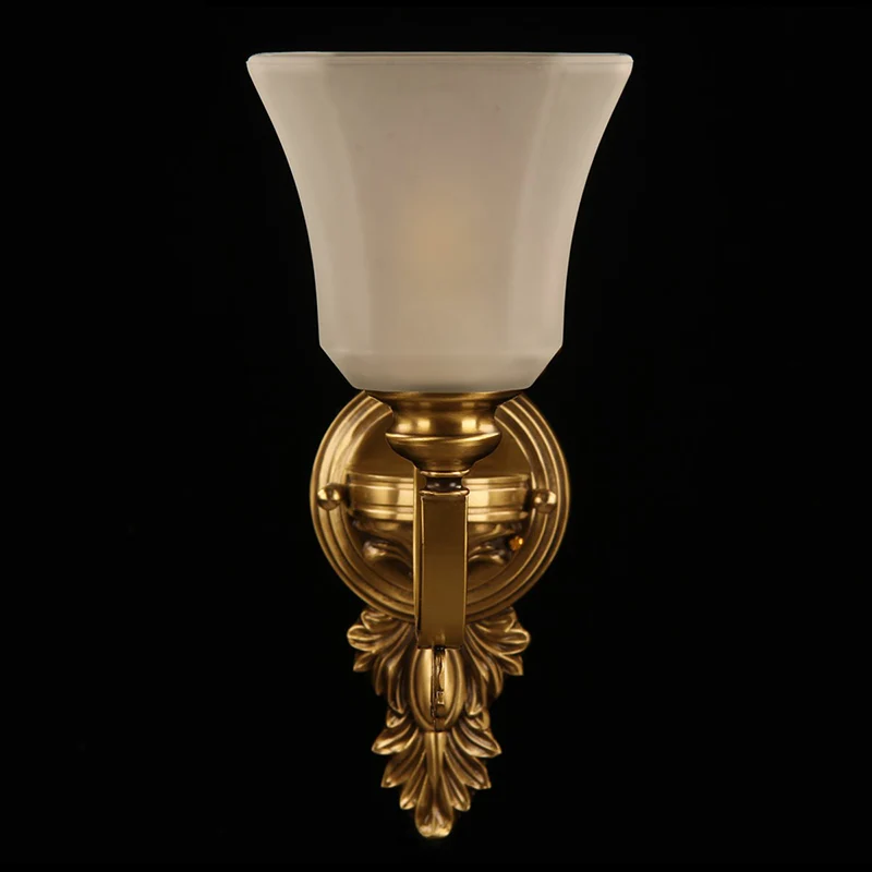 Bellenklok van matglas met antieke 1-lichts wandverlichtingsarmatuur brons Clearhalo