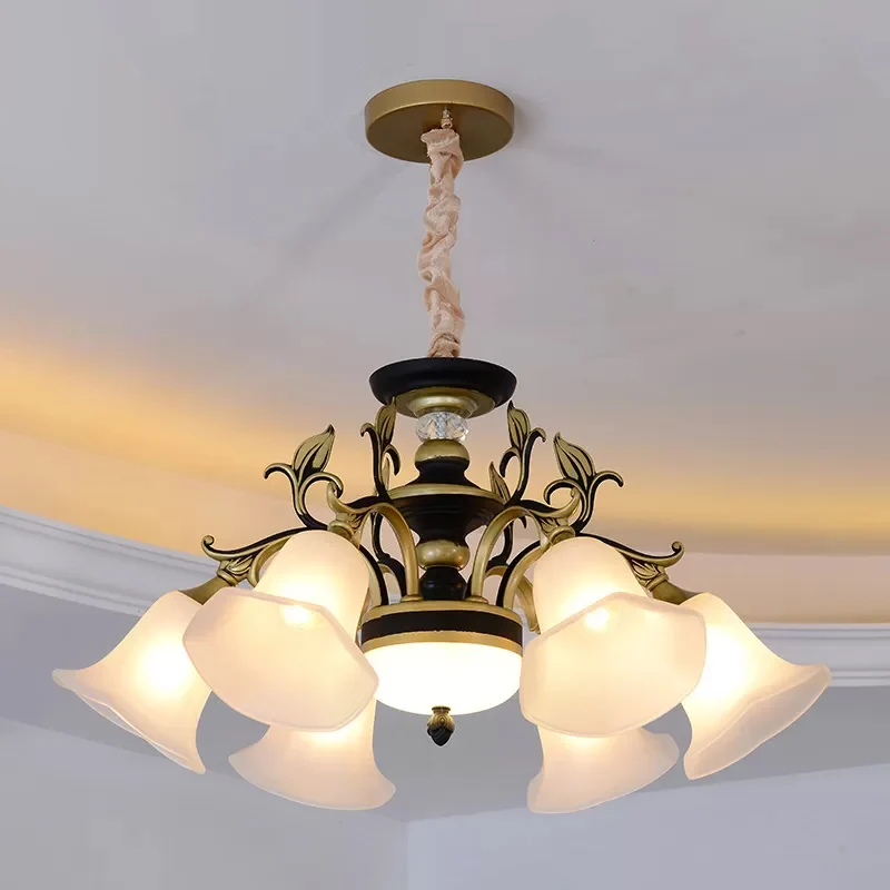 Bellflower Frosted Wit Glazen Kroonluchter Boerderij 3/6/12 Hoofden Woonkamer Hangende Lichtarmatuur Brons Clearhalo