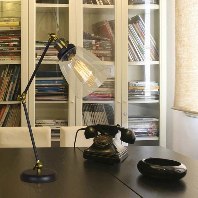 Black One Light Bureauverlichting Industriële helderglazen taps toelopende leeslamp met zwenkarm Clearhalo