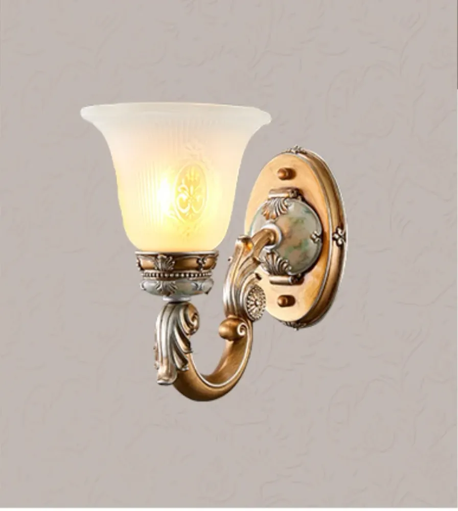 Bloom Hal Wandkandelaar Licht Frans Landelijk Melkachtig Glas Enkele Lamp Witte Wandlamp met Carving Flower Decor Clearhalo