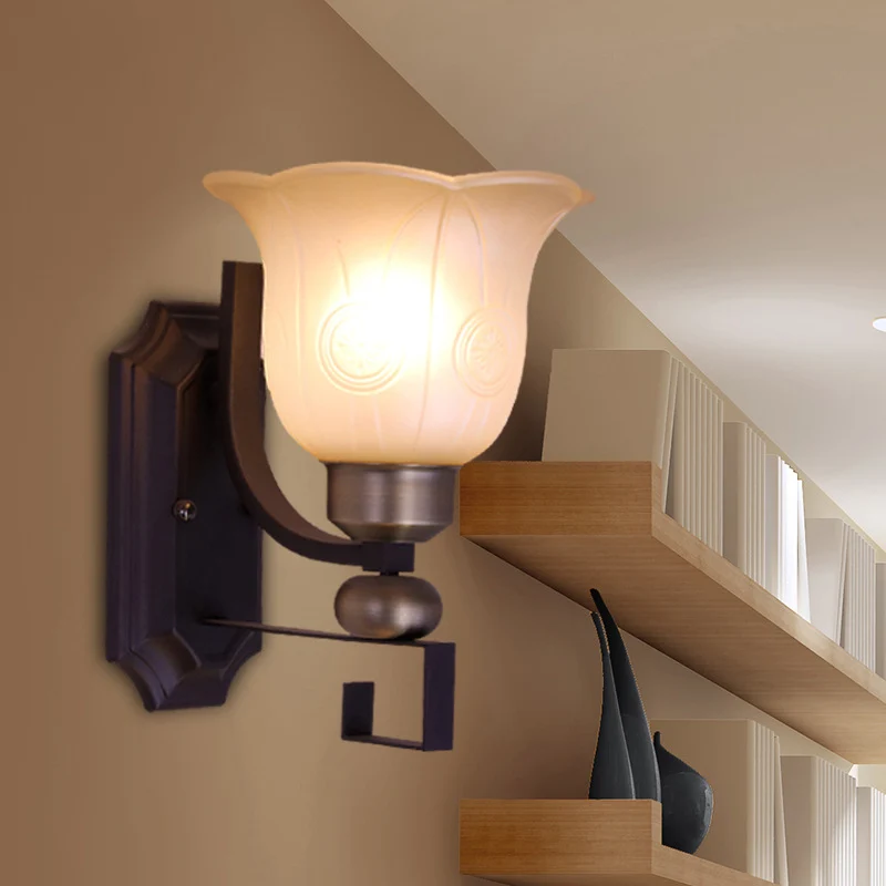 Bloom Slaapkamer Wandkandelaar Licht Traditionalistisch Matglas 1 Lamp Zwarte Wandverlichtingsarmatuur Clearhalo