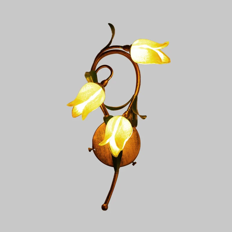 Blossom Slaapkamer Schans traditionele stijl geel glas 3-lichts messing wandverlichtingsarmatuur Clearhalo
