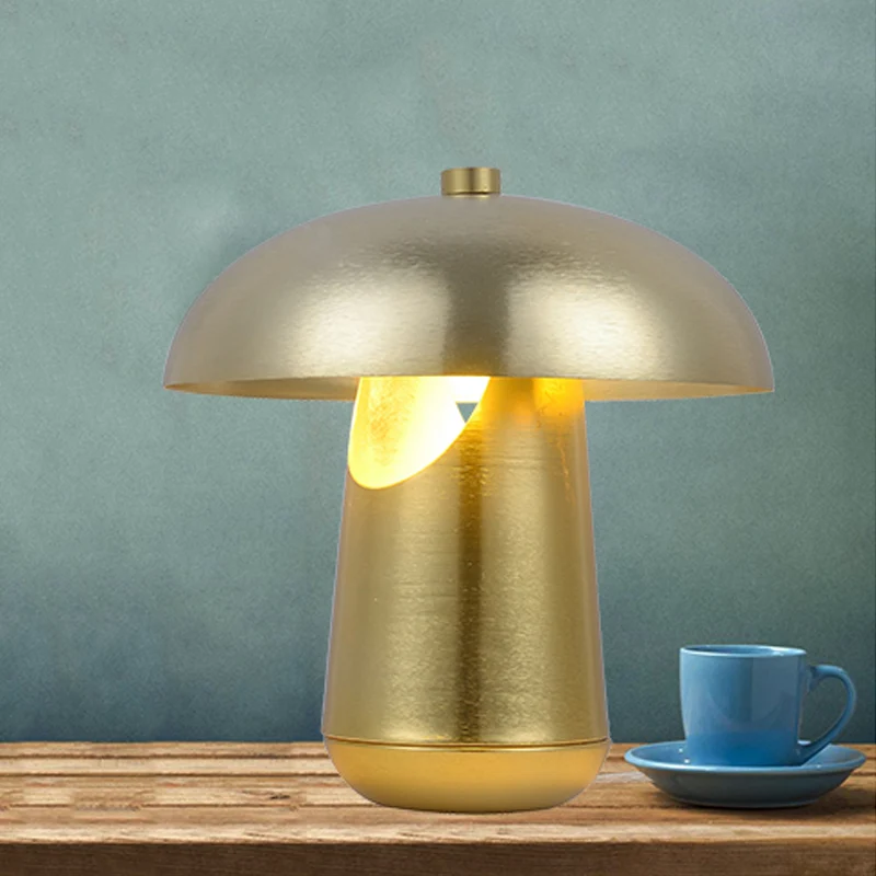 Brons/roségouden koepelvormige tafelverlichting Eigentijdse metalen nachtkastjelamp met 1 kop voor eettafel Clearhalo