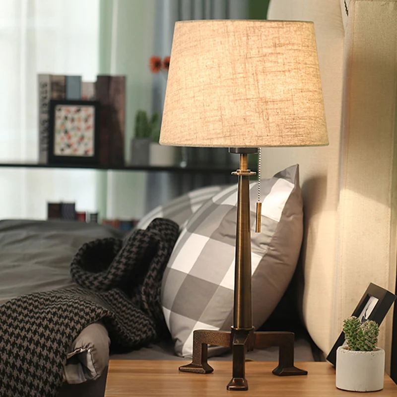 Bronzen tafellamp met 1 lamp, landelijke stijl, stof, taps toelopende kap, bureaulamp met trekketting Clearhalo