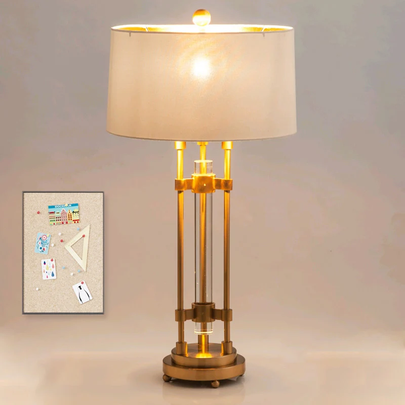 Bureaulamp met stoffen vat, moderne, goudkleurige tafellamp met 1 lamp, ronde goudkleurige metalen voet Clearhalo