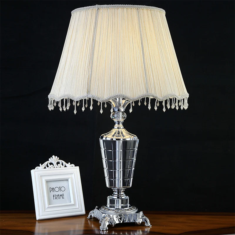 Bureaulamp van stof, moderne grijze tafellamp met 1 lamp en imitatiegevlochten details Clearhalo