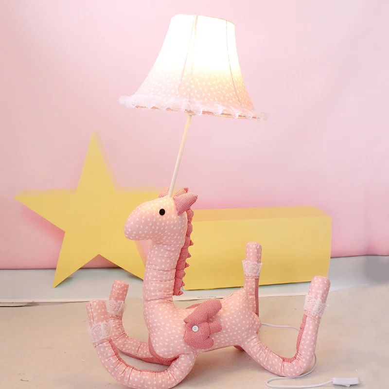 Cartoon House vloerlamp met belkap 1 lichte stoffen vloerlamp roze voor kinderkamer Clearhalo