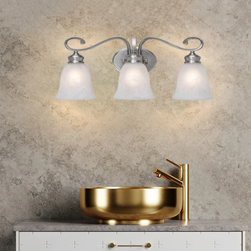 Chroom 3-lichts schanslicht Klassiek matglas bel ijdelheid verlichtingsarmatuur voor badkamer Clearhalo