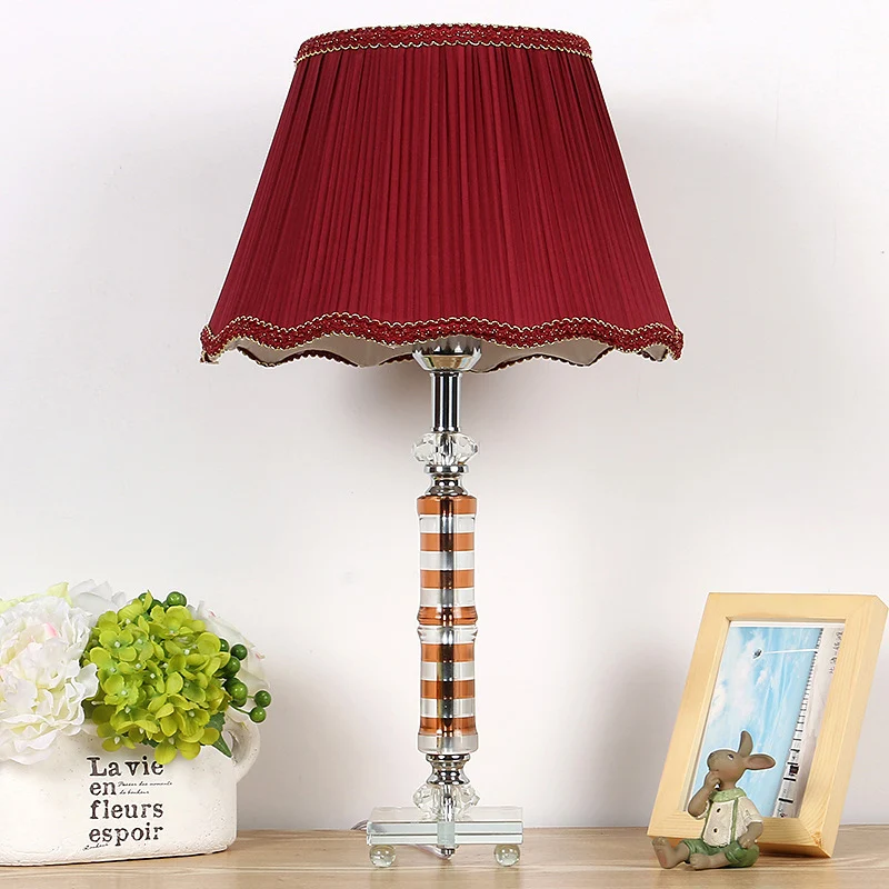 Cilindrische taaklamp modernistisch handgesneden kristal 1 hoofd leesboeklicht rood Clearhalo