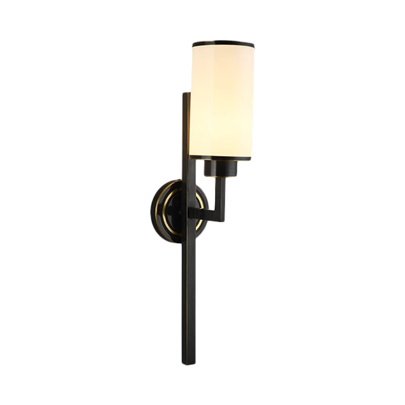 Cilindrische woonkamerwandlamp Landelijk opaalglas Enkele lamp Zwarte wandverlichtingsarmatuur Clearhalo