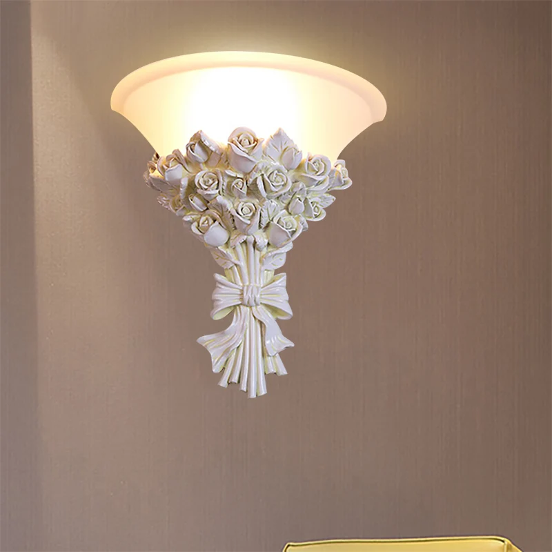 Cone Wandverlichting Kolonialistisch Wit Glas 1 Hoofd Schans Lichtarmatuur met Bloemhars Decoratie voor Woonkamer Clearhalo