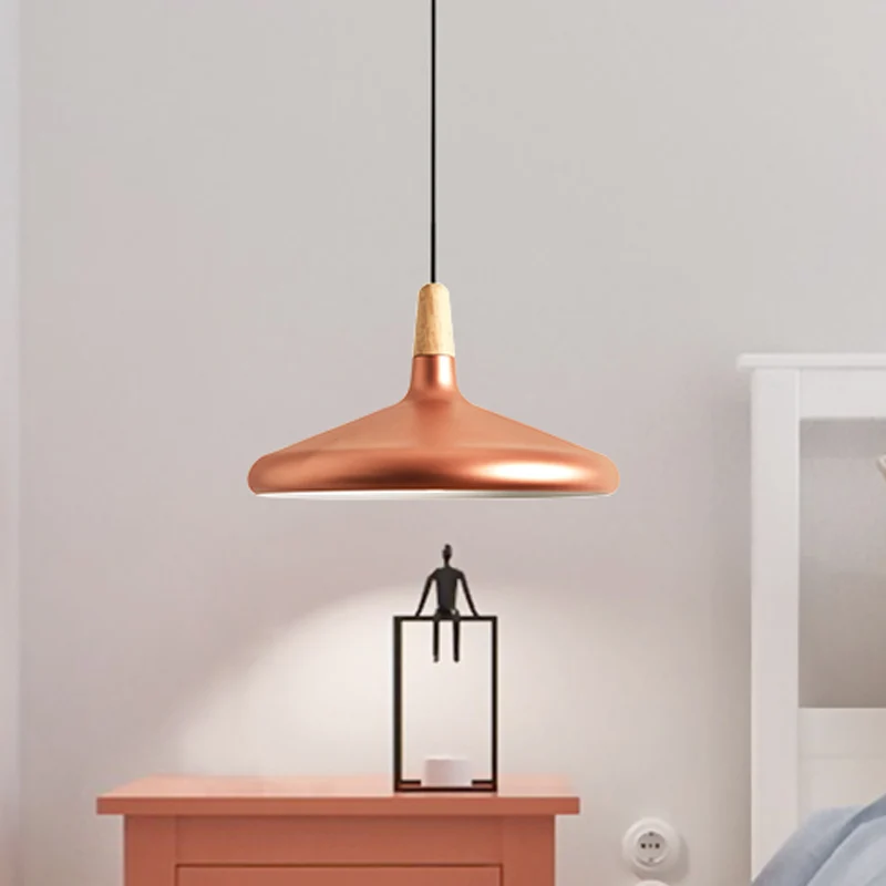 Conische hangende plafondlamp Macaron aluminium 1-lamp roze/goud/grijs en hout hanglamp boven tafel Clearhalo
