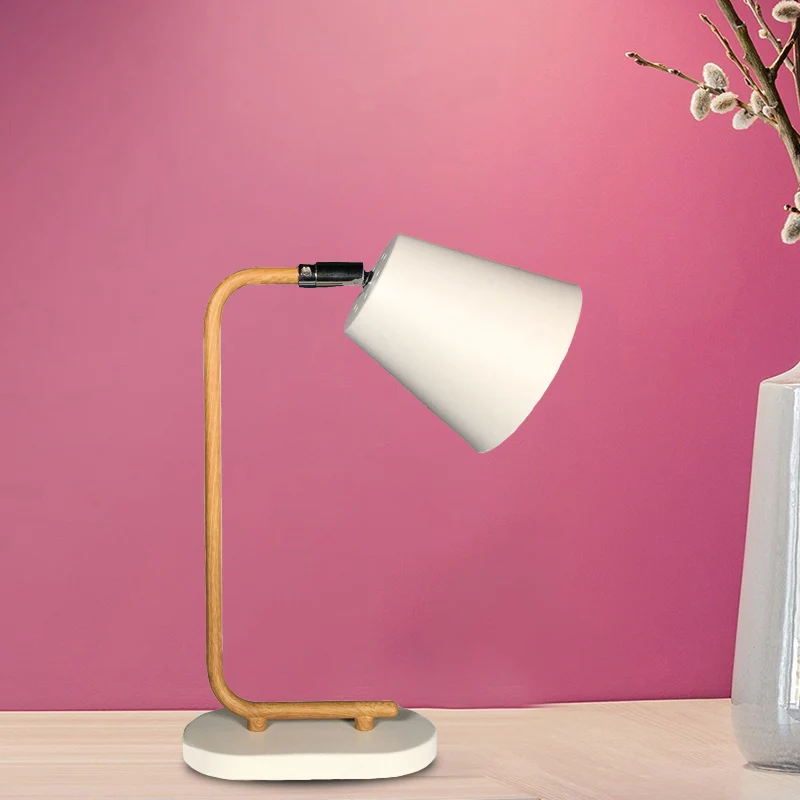 Conische metalen leeslamp Modern 1 lamp witte plug- tafellamp met houten slanke arm Clearhalo