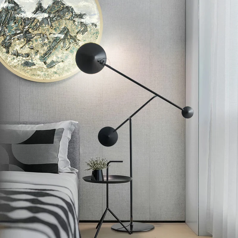 Conische vloerleeslamp met balansarm Eigentijdse metalen LED-studeerkamer staande lamp zwart Clearhalo