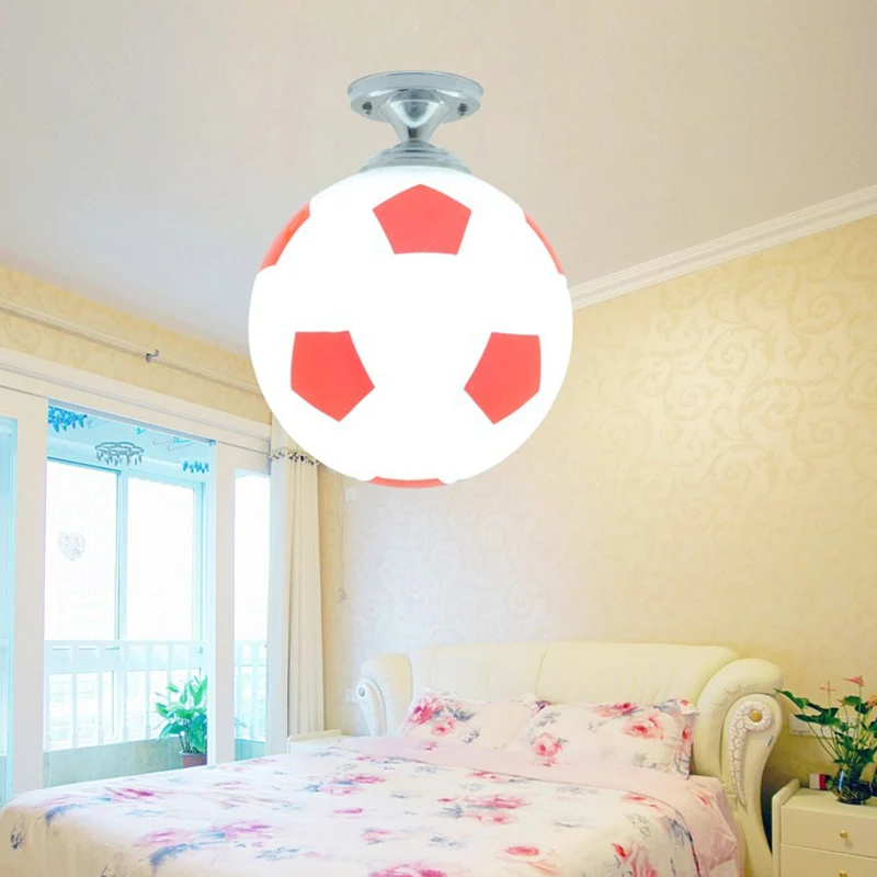 Creatieve kindervoetbal inbouwlamp ondoorzichtig glas 1 kop jongenskamer semi-inbouw plafondlamp Clearhalo