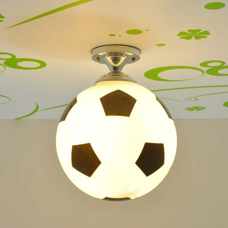 Creatieve kindervoetbal inbouwlamp ondoorzichtig glas 1 kop jongenskamer semi-inbouw plafondlamp Clearhalo