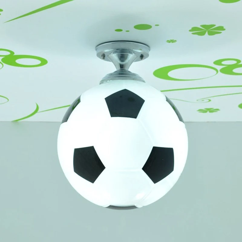 Creatieve kindervoetbal inbouwlamp ondoorzichtig glas 1 kop jongenskamer semi-inbouw plafondlamp Clearhalo