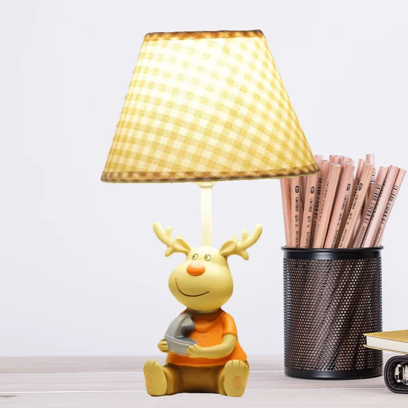 Deer Man Kid Slaapkamer Leeslamp Hars 1 Licht Dierenbureaulamp geel Clearhalo