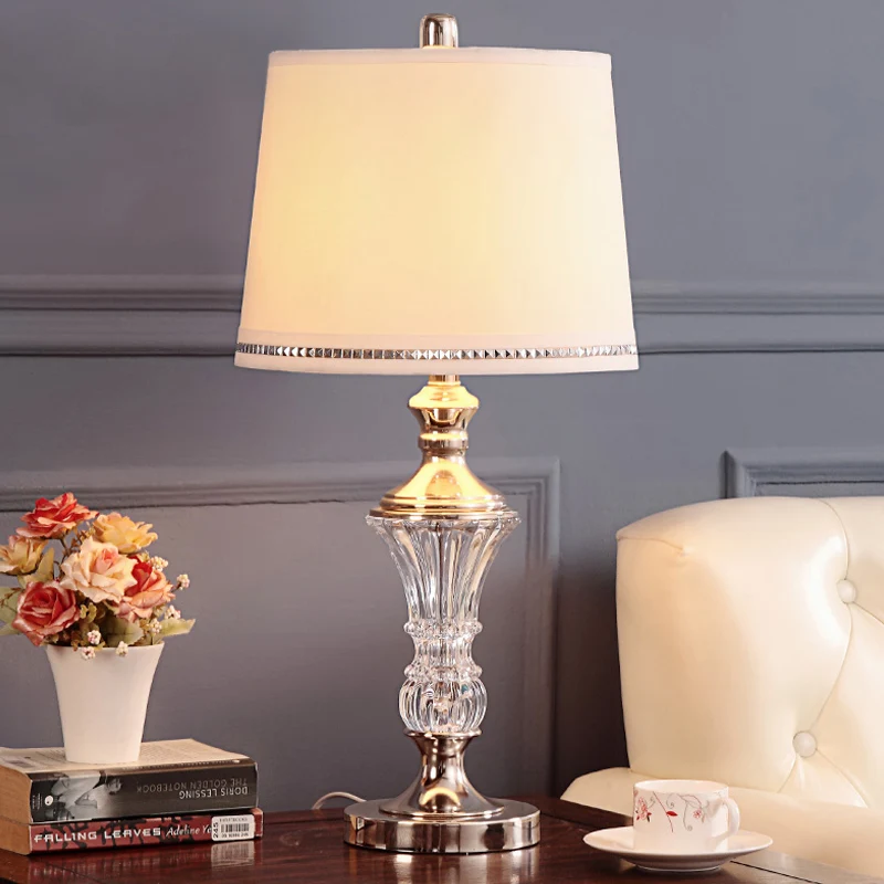 Drum stoffen tafellamp modernistisch 1-kops witte kleine bureaulamp met metalen voet Clearhalo