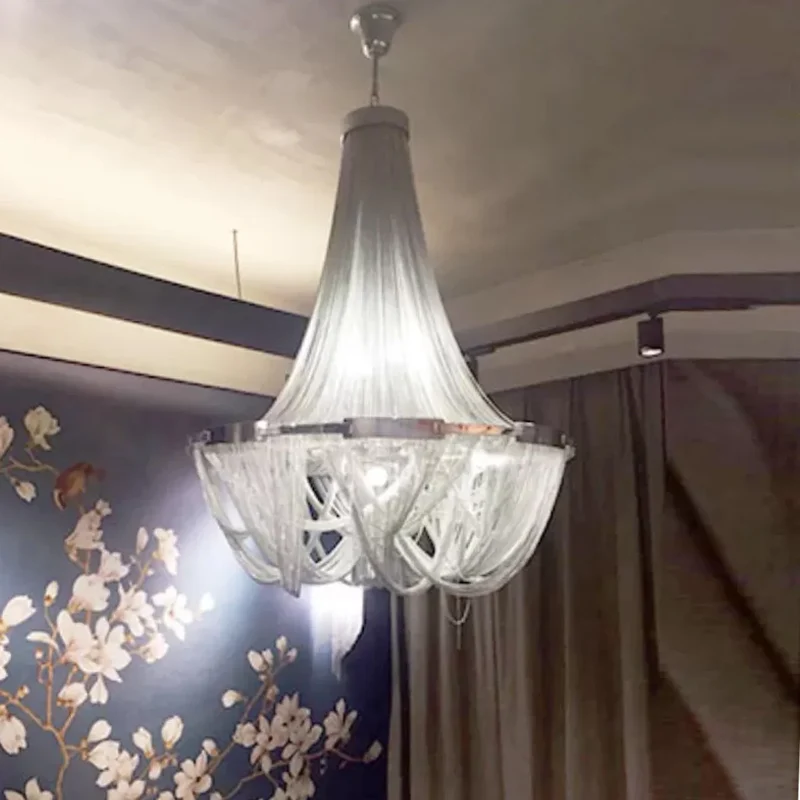 Eenvoudige hangende kroonluchter met 16 lampen, mand met neerwaartse verlichting en aluminium kap Clearhalo