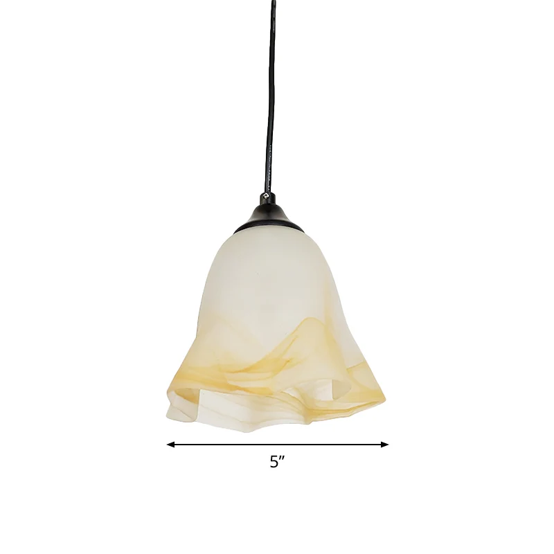 Eigentijdse 1-lichts downlight met witte matglazen kap, zwarte bloemenplafondophanging Clearhalo