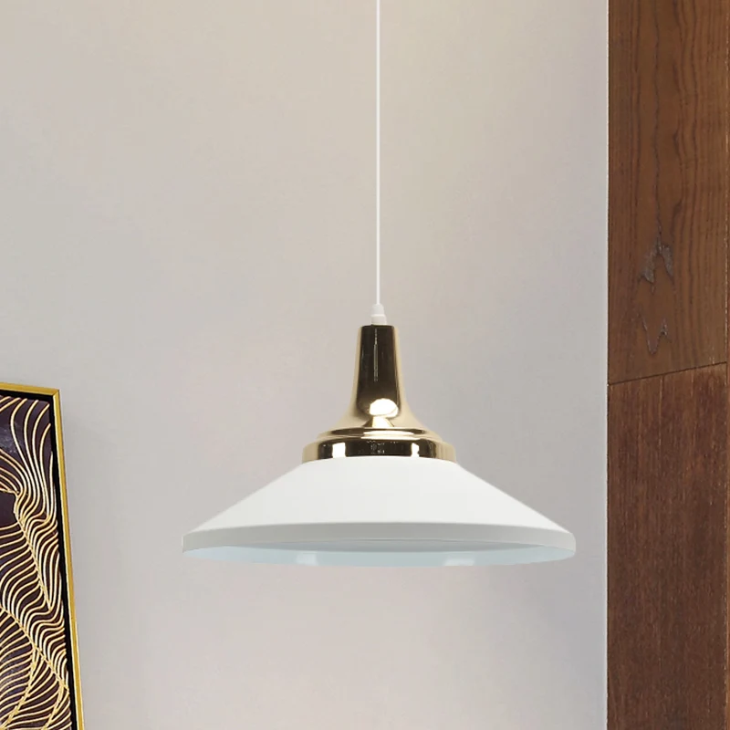 Eigentijdse hanglamp met ondiepe kegel, één lichte aluminium hanglamp voor hotelkeuken Clearhalo