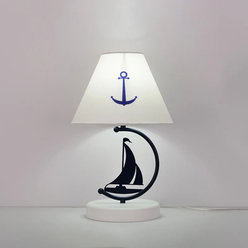 Empire Shade stoffen tafellamp kindernachtkastje met één lamp, wit, met zeilbootdecor Clearhalo