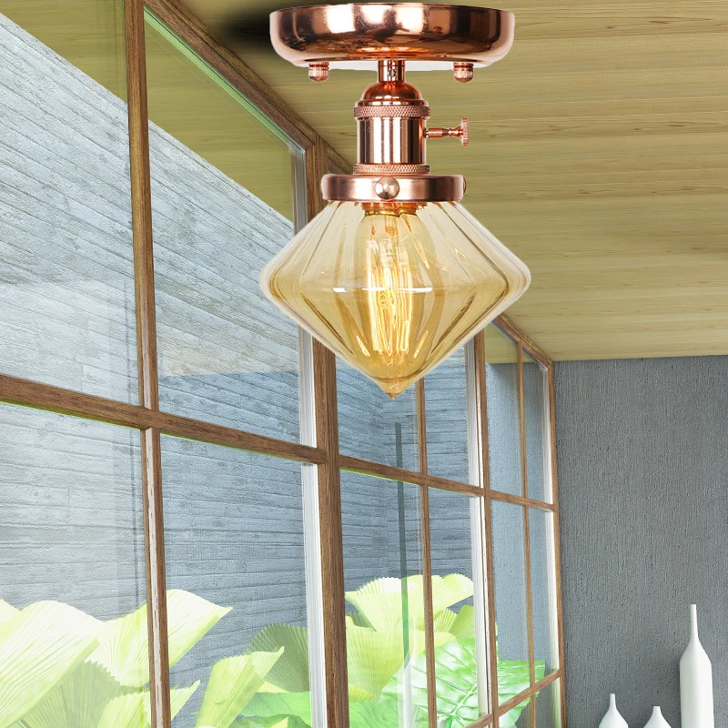 Enkele lamp, semi-inbouw, industriële globe/brede flare/diamant lichtarmatuur, plafond met heldere/amberkleurige glazen ka...