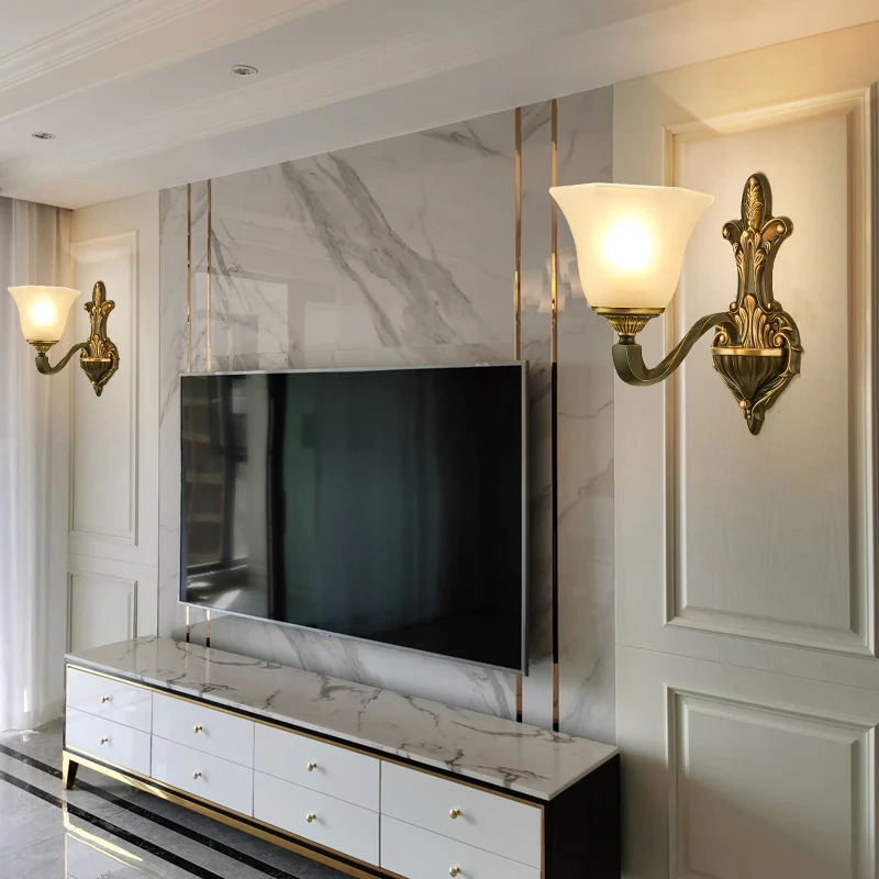 Frost Glass White Sconce Light Armatuur Bell Shade Traditionele muurverlichtingsideeën Clearhalo