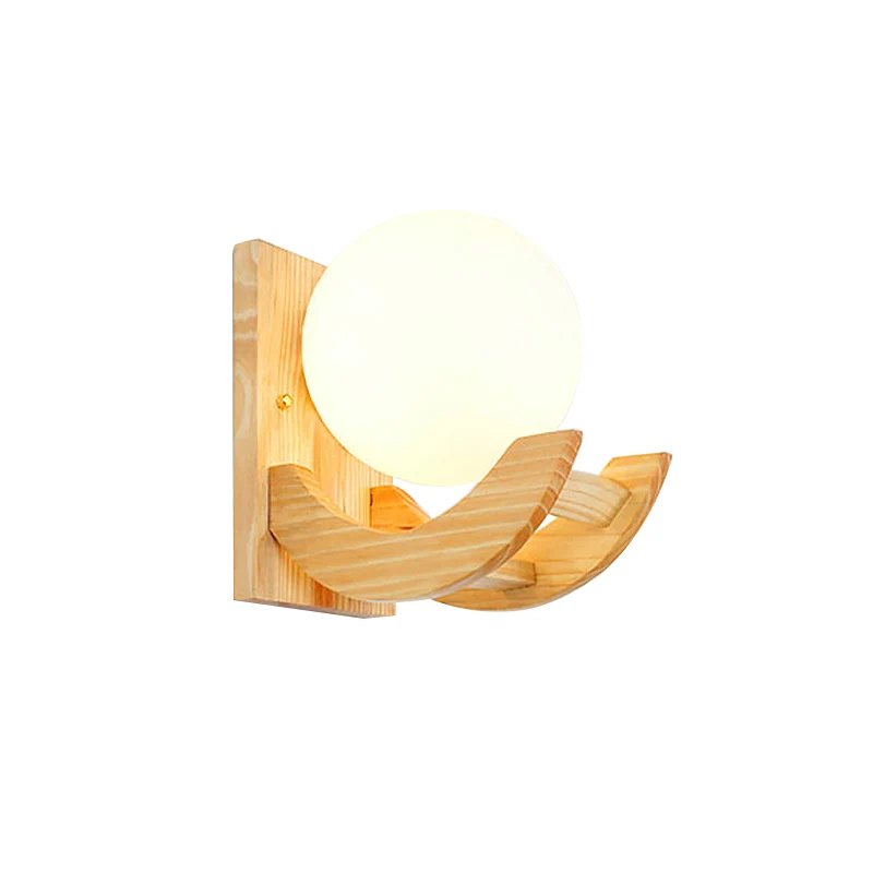 Gebogen arm houten blaker lichtarmatuur modern 1 lamp beige wandgemonteerde lamp met bol witte glazen kap Clearhalo