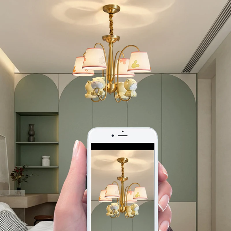 Gedessineerde stof taps toelopende kroonluchter verlichting cartoon gouden hanglamp met hars dier Clearhalo
