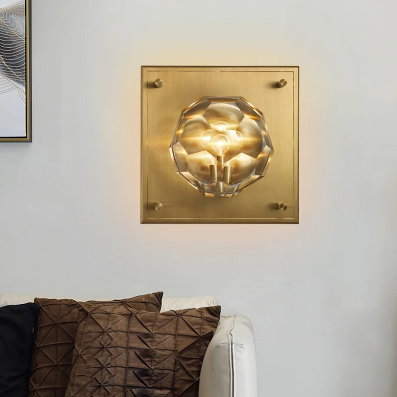 Gefacetteerde kristallen komschaduwwandlamp uit het midden van de eeuw, 1 lichte salonkandelaar met vierkante achterplaat...